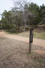 Dog leash rule sign Hamilton Greenbelt in Lakeway Texas.jpg